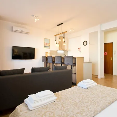 Casa Roberto - Studio Apartment, Lift, Ac, Car Parking - Extra OOporto Extérieur photo