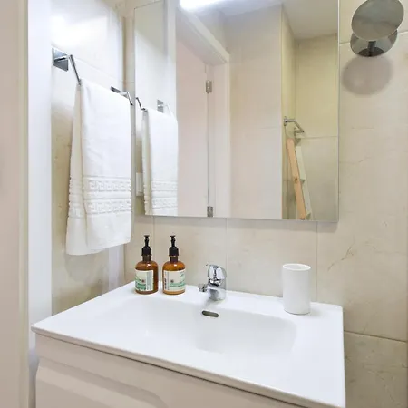 Casa Roberto - Studio Apartment, Lift, Ac, Car Parking - Extra OOporto Extérieur photo